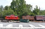 Passing a Reading & Northern and Lehigh Valley Caboose 